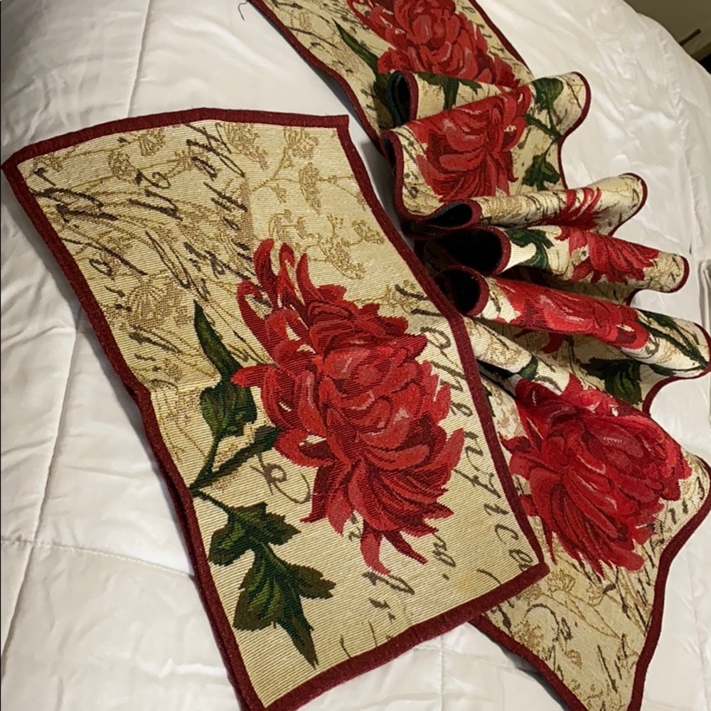 Table runner with 6 placemats